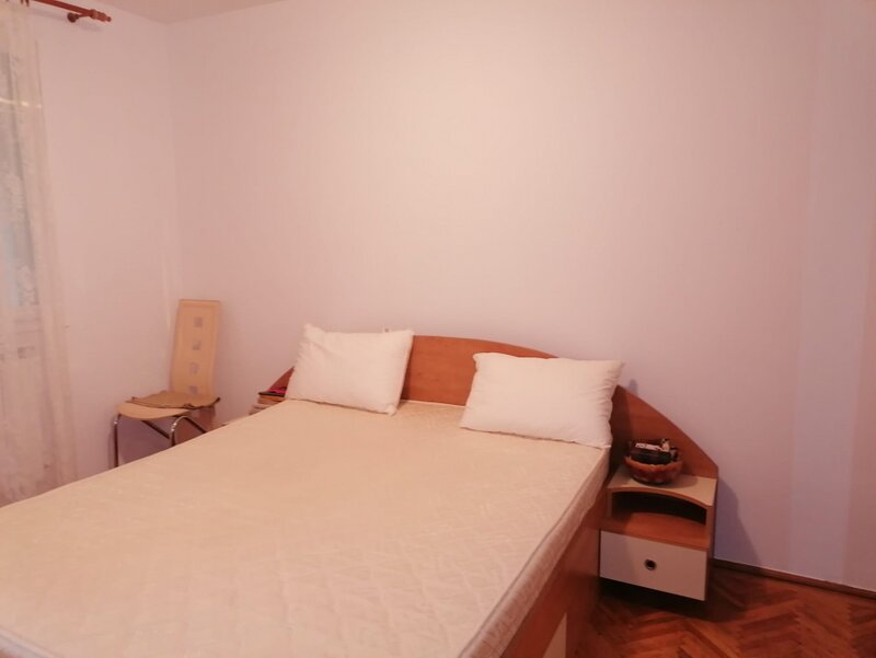 Metrou Titan, apartament 2 camere, etaj 5, prima inchiriere,