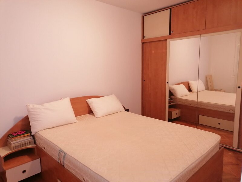 Metrou Titan, apartament 2 camere, etaj 5, prima inchiriere,